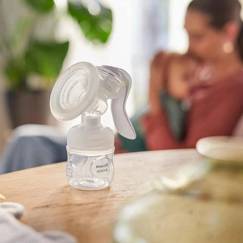 Philips Avent Manual Breast Pump with Natural Motion Technology